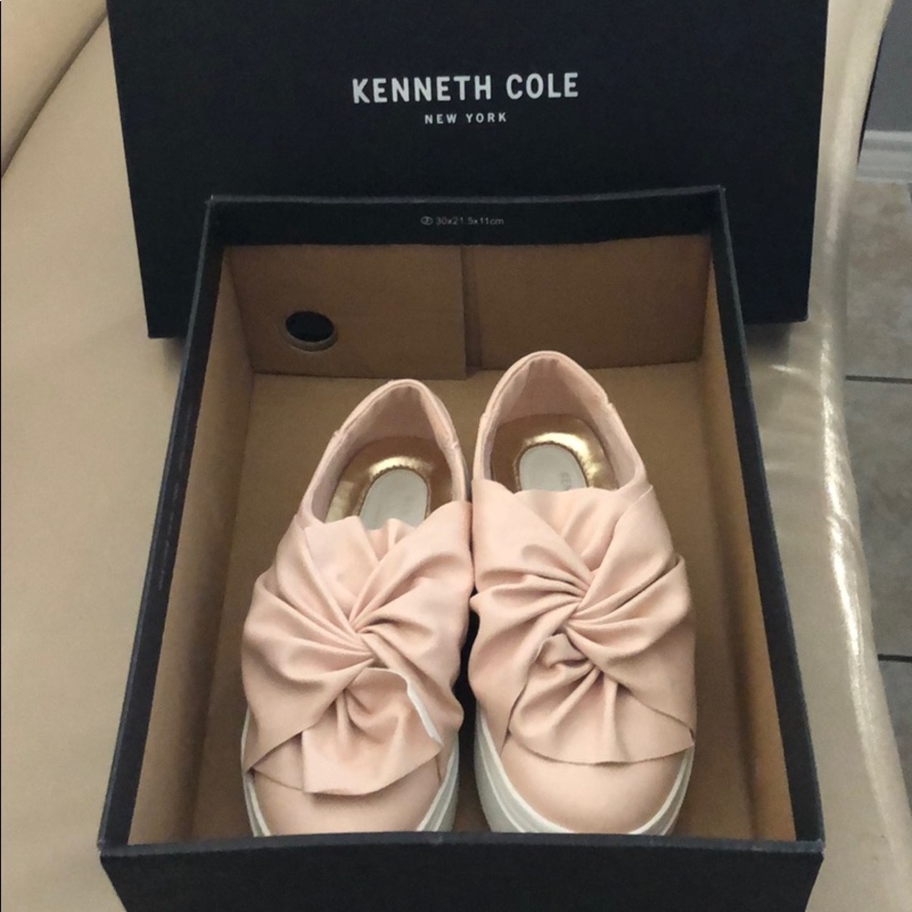 Brand new Girls Kenneth Cole shoes